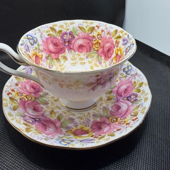 Royal Albert SERENA Tea Cup and Saucer, Vintage English Bone China, Floral Roses - Picture 2 of 10